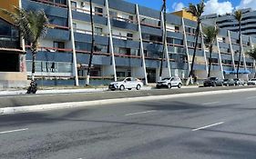 Flat Jardim de Alah completo beira mar piscina